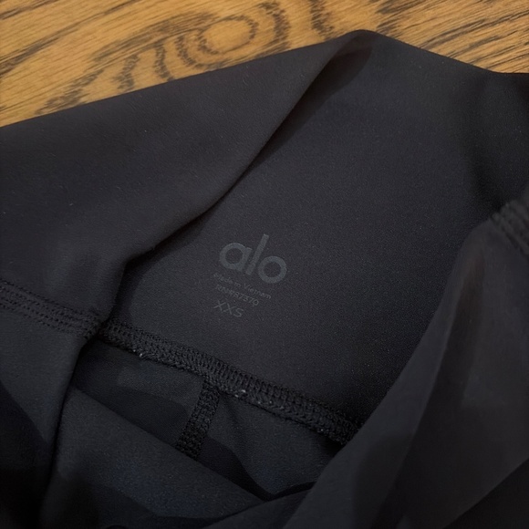 ALO Airlift 7/8 leggings, size XXS - Picture 2 of 2